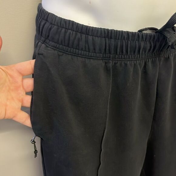 Old Navy Active Women’s Black Dynamic Fleece High-Rise Pockets Joggers- Medium - Picture 6 of 15